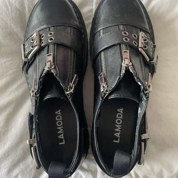 Clunky Statement Shoes - Picture 1 of 3